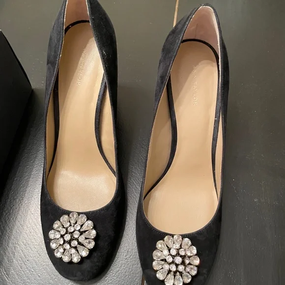 Ann Taylor Black Suede Block Heel with Crystal Detail - Size 9 - Picture 3 of 11